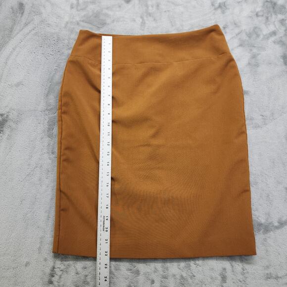 Alfani Skirt Size 4 Brown Pencil Straight Cut Stretch Back Slit Office Career - Picture 6 of 7